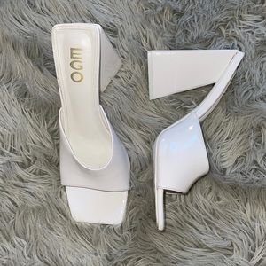 Square heel mules
